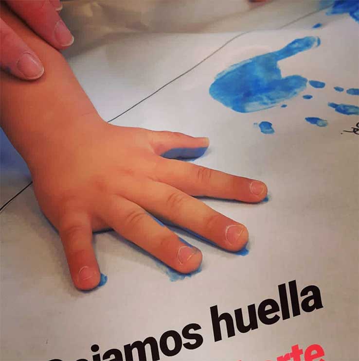 Pintamos con las manos